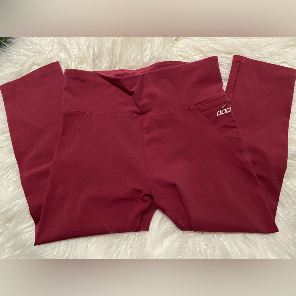 Lorna Jane capri Leggings - Picture 5 of 5